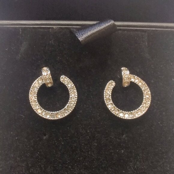 Vince Camuto Earrings And Necklace Set. New In Boxes - Picture 5 of 7